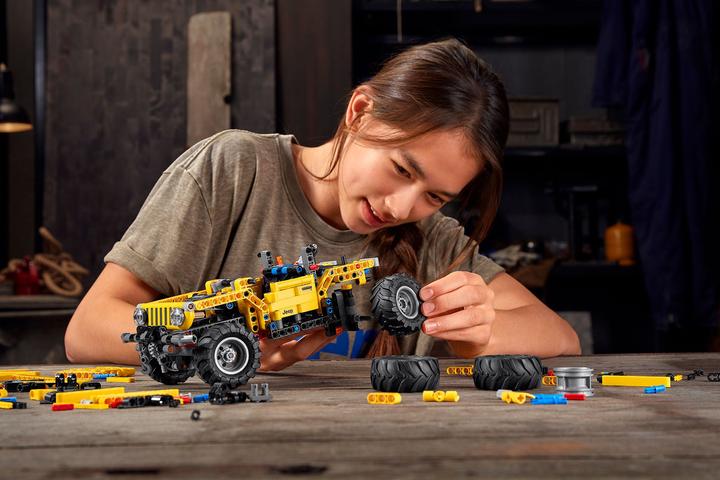 Produktbild LEGO Jeep Wrangler (42122, LEGO Technic)
