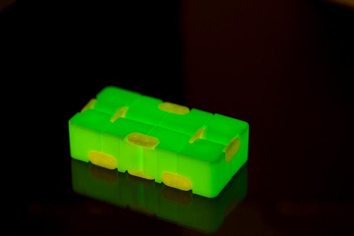 Produktbild Out of the blue Fidget Toy Infinity Cube
