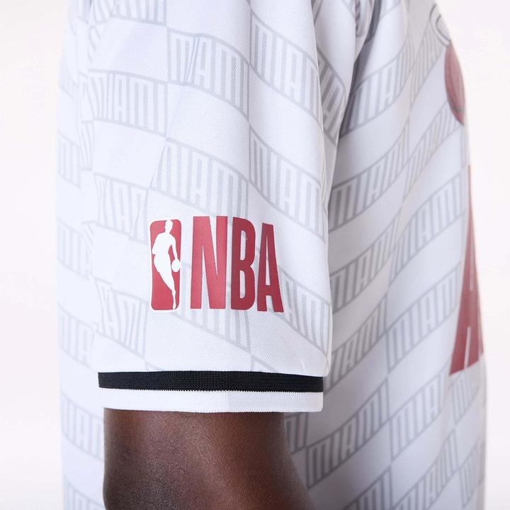 Immagine prodotto New Era T-shirt Oversize Miami Heat Soccer (S)