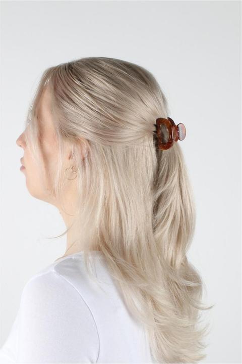 Actual product image Trisa Hair - Marbled hair clips, brown gold (2 pcs.)