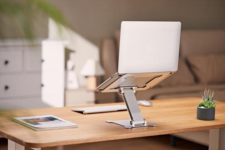Actual product image Gembird Składana podstawka pod notebooka srebrna