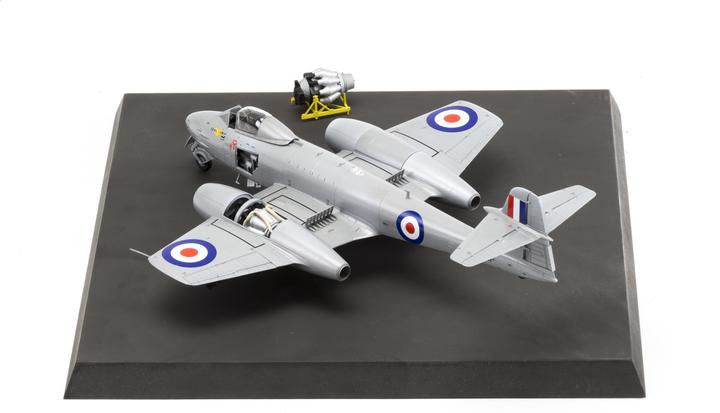 Actual product image Airfix Gloster Meteor F.8 Korea