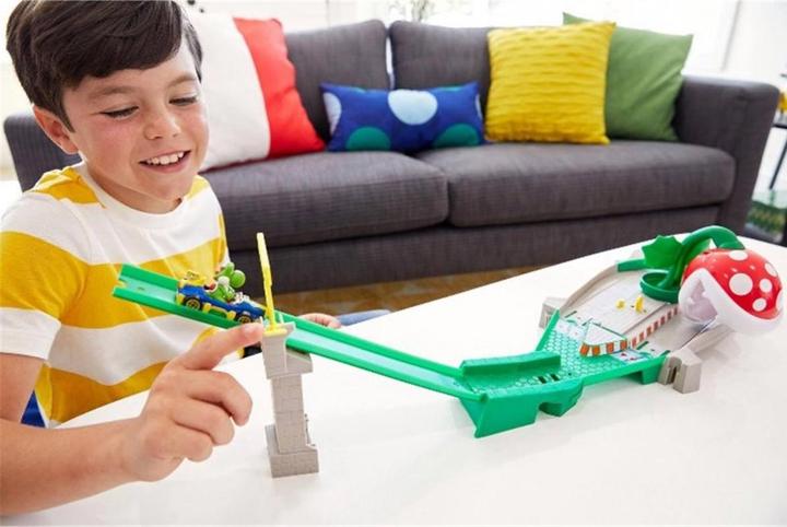 Produktbild Hot Wheels Mario Kart Piranha Plant Rennstrecke