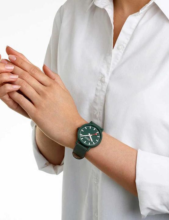 Image du produit Mondaine Essence (Montre analogique, 41 mm)