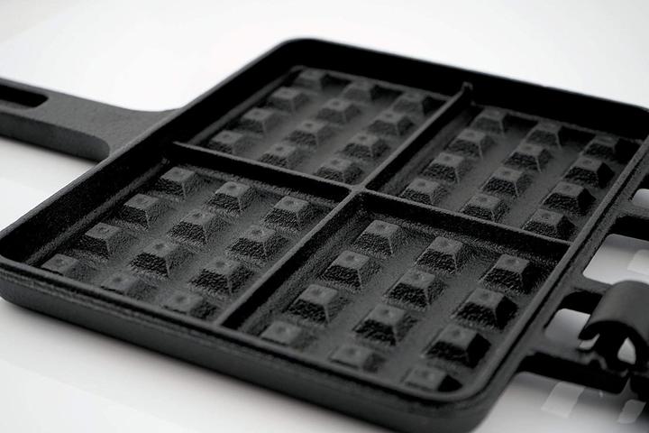 Actual product image BBQ-Toro Cast iron waffle iron