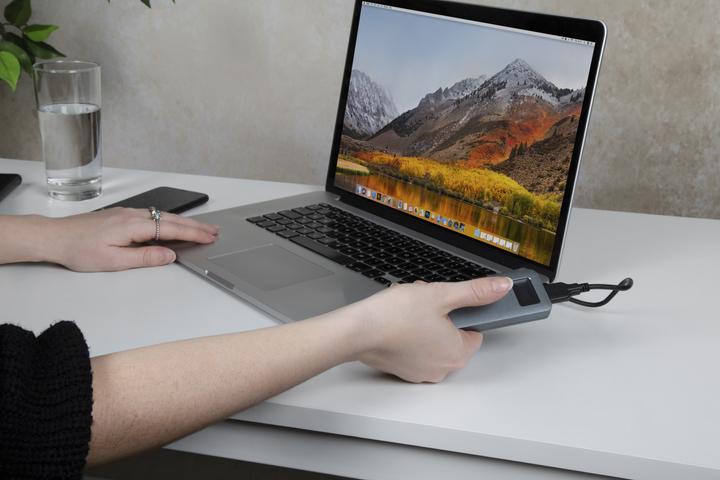Image du produit Verbatim Fingerprint Secure SSD USB 3.2 Gen 1 USB-C 1TB (1000 Go)