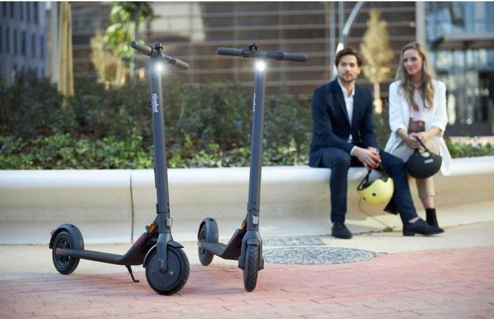 Actual product image Segway-Ninebot Kick Scooter E22E (20 km/h, 22 km, 300 W)