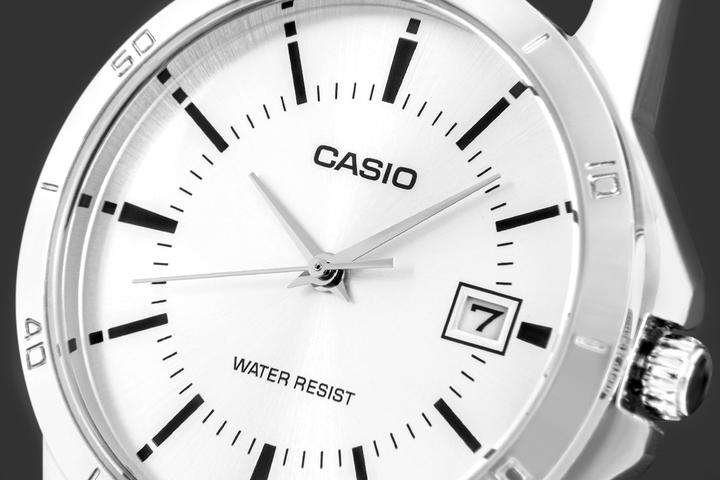Produktbild Casio MTP-V004L-7A (Analoguhr, 30 mm)