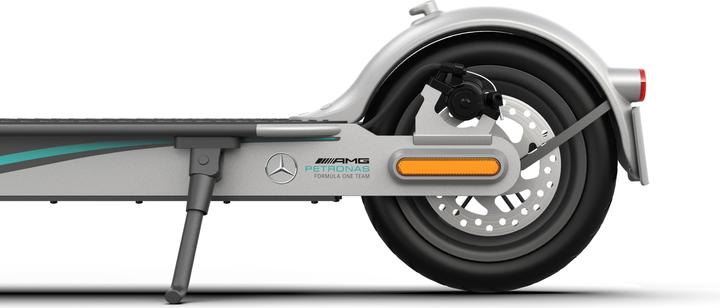 Image du produit Xiaomi Mi Pro 2 Mercedes AMG Petronas F1 Team Edition EU (25 km/h, 45 km, 300 W)