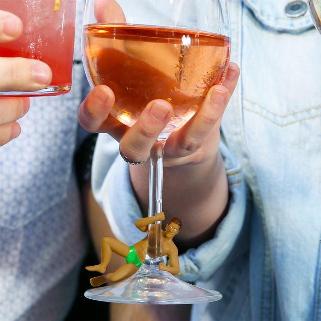 Produktbild Winkee Glasmarkierer Drinking Buddies - Wine Charmers (Glasmarkierer)