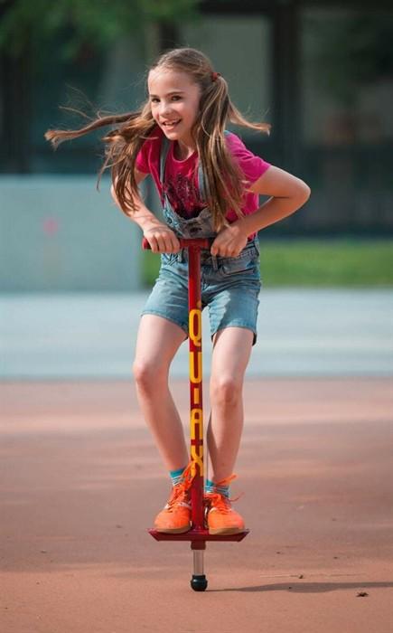 Produktbild Qu-Ax Hüpfstab Pogo-Stick