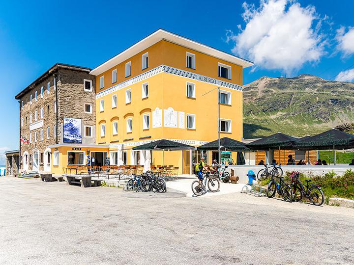 Immagine prodotto Smartbox 1 notte con un pasto gourmet nel Cantone dei Grigioni (2 pers.)