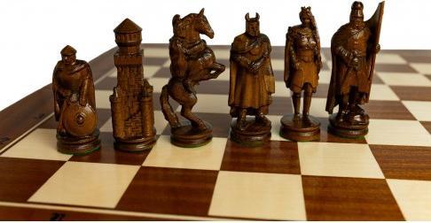Produktbild Holzecke Luxus Holzschachspiel "Ritter"