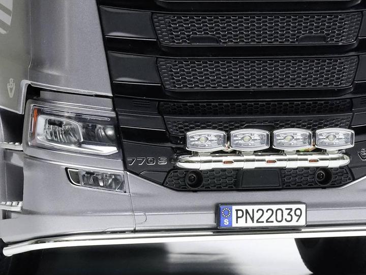 Immagine prodotto Tamiya 1/14 RC Scania 8x4/4 Gun Metal (Kit)