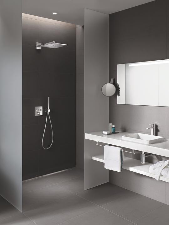 Actual product image Grohe Rainshower SmartActive 310 Cube overhead shower set (2 Beam types, 25 l/min)