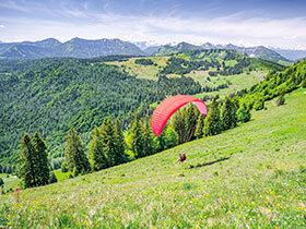 Actual product image Smartbox Vol découverte en parapente de 10 min au-dessus des paysages du Jura (1 pers.)