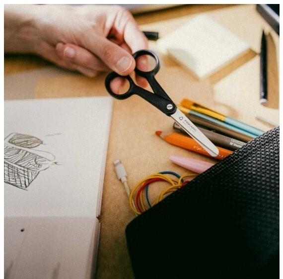 Actual product image Fiskars Hobby scissors recycling 13cm 1074542 black, right- + left-handed (13 cm)
