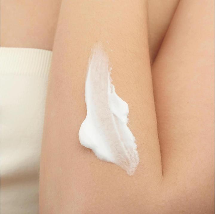 Actual product image Neutrogena Deep Moisture Body Lotion (Body cream, 400 ml)