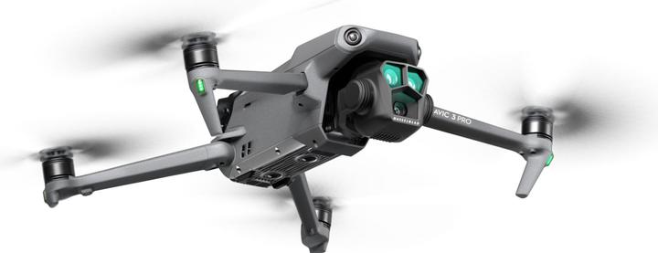 Immagine prodotto DJI Mavic 3 Pro incluso RC (43 min, 958 g, 20 Mpx)