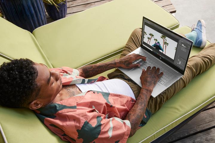 Image du produit HP CS/1C20 ENVY 15-ep0700nz NB (15.60", I7-10750H, 16 Go, 1000 Go, CH)