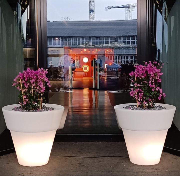 Produktbild Elbro Pflanzgefäss JUNO 750 E27 IP55 815×750mm weiss