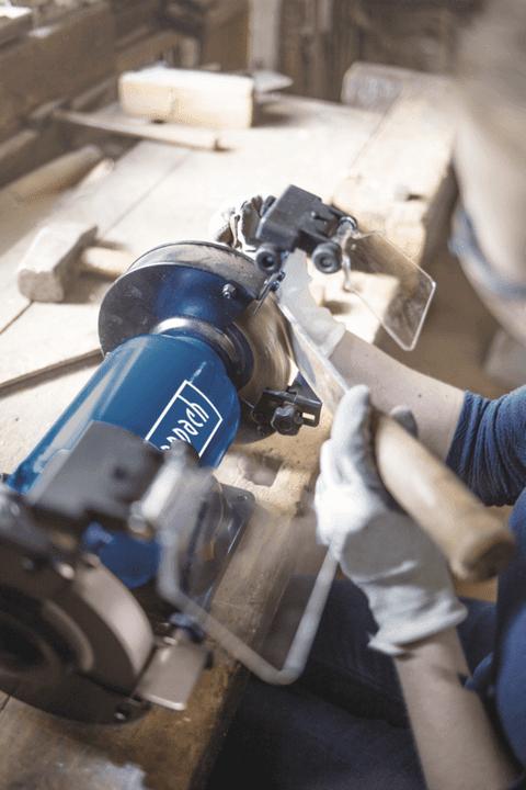 Produktbild Scheppach SM150LB Doppelschleifer mit Bürste - 230-240V 50Hz 400W - 150mm (Doppelschleifer, 400 W)