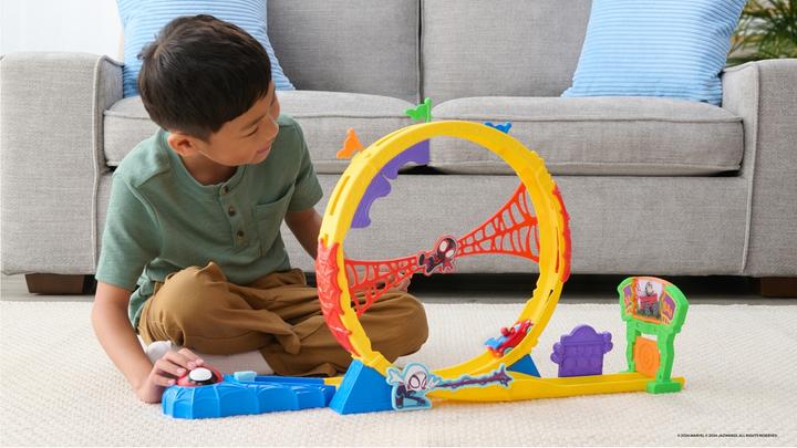 Immagine prodotto Spiderman Pista da corsa ad anello Spidey da 61 cm con esclusivo veicolo in diecast