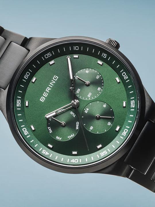 Actual product image Bering Classic (Analogue wristwatch, 40 mm)