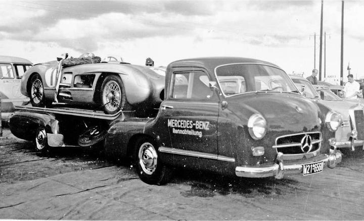 Image du produit Lemke Mercedes Benz Camion de course le miracle + 300 SLR Roadster (Piste H0)