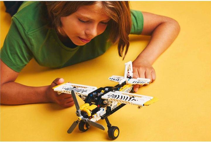 Produktbild LEGO Propellerflugzeug (42198, LEGO Technic)