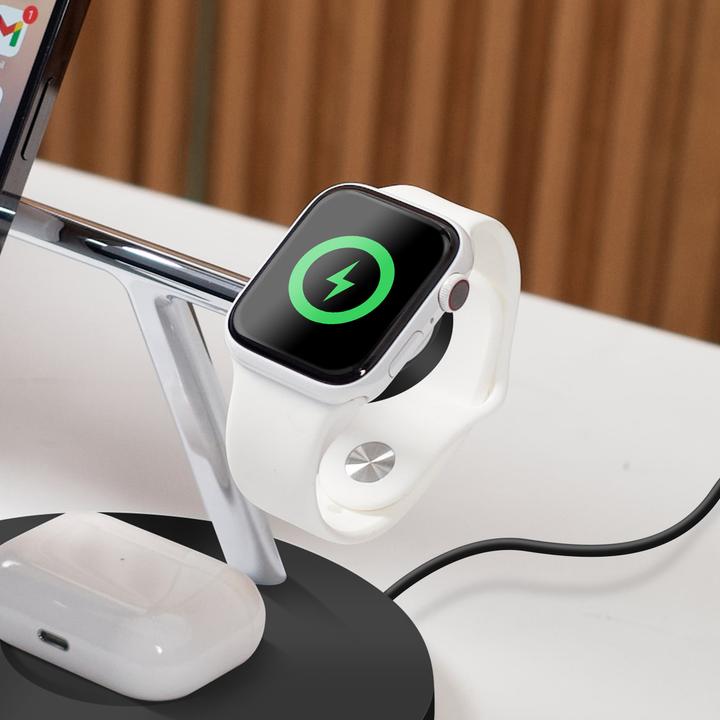 Actual product image Belkin BoostCharge Pro 3-in-1 Ladegerät mit MagSafe (15 W)