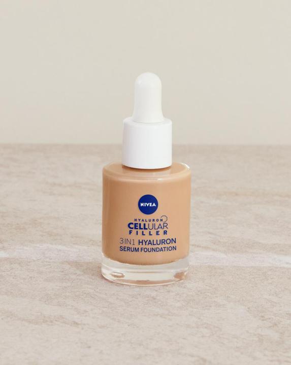 Produktbild NIVEA Hyaluron Cellular Filler 3in1 Serum Foundation dunkel (30ml) (03 Dunkel)