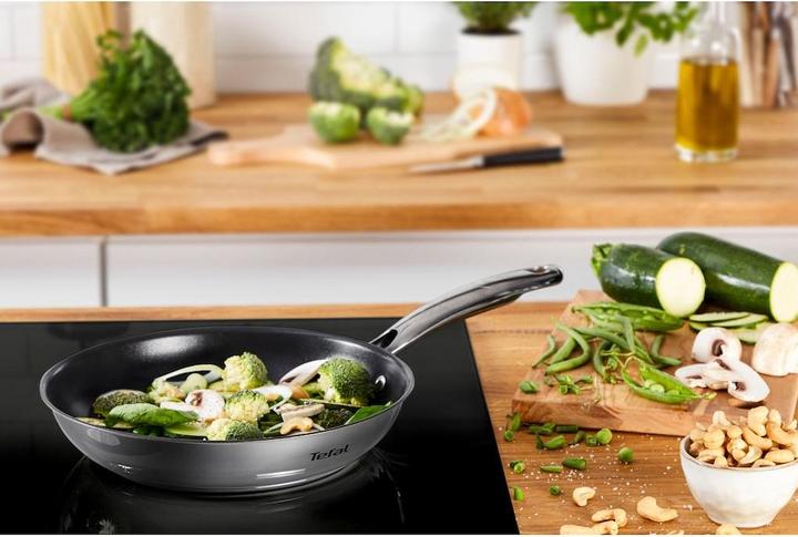 Image du produit Tefal Duetto Plus (28 cm, Poêle à frire, Acier inoxydable)