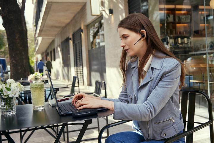 Produktbild Poly Voyager Legend 50 Headset UC (Kabellos, USB-C)