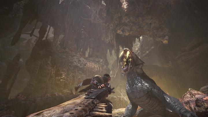 Image du produit Ubisoft Monster Hunter : World (Playstation Hits) (PS4, EN)