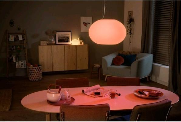 Produktbild Philips Hue Flourish Basis BT (3000 lm)
