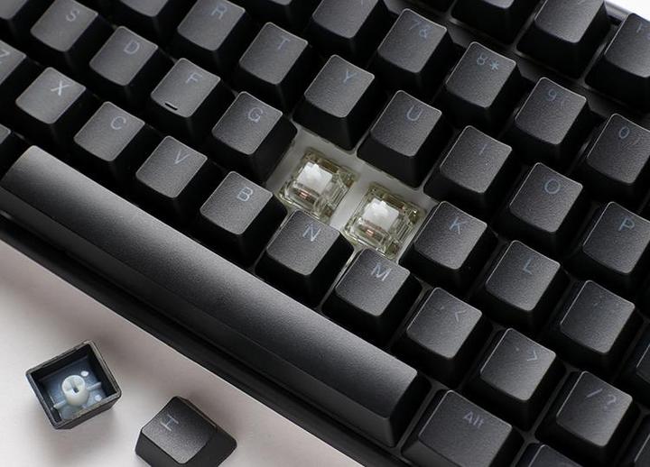 Produktbild Ducky One 3 Classic Black/White TKL Gaming Tastatur, RGB LED - MX-Blue (DE, Kabelgebunden)
