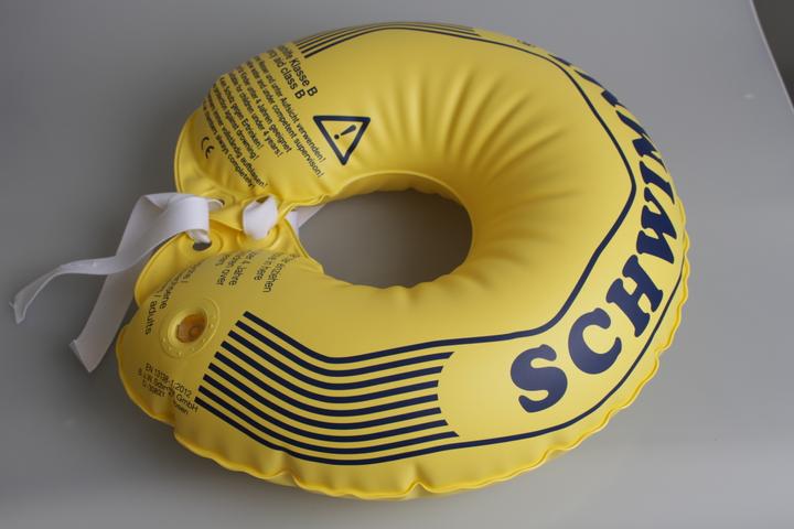 Actual product image Schwimmi Floating collar