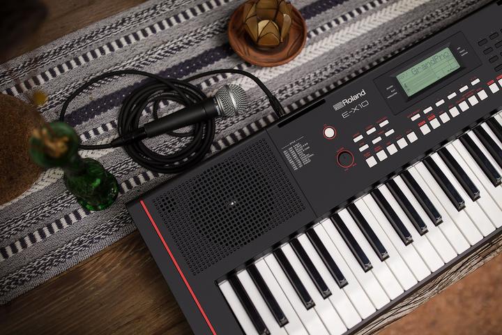 Produktbild Roland E-X10 (61 Tasten)