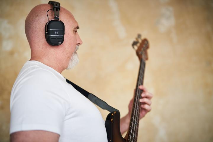 Actual product image BOSS (Electronics) Waza Air Bass (No noise cancelling, 12 h, Wireless)