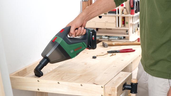 Actual product image Bosch Home & Garden UniversalVac 18
