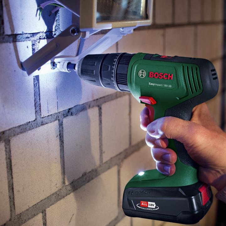 Productafbeelding Bosch Home & Garden EasyImpact 18V-38 accuboormachine, 1 x PBA 18V 2.0Ah accu, draagtas (Oplaadbare batterij)