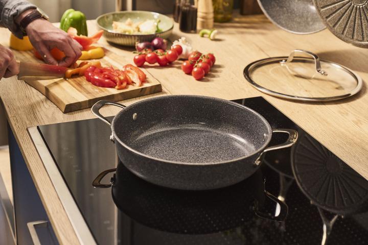 Actual product image Ballarini Salina Ceramic serving pan with lid 28cm (28 cm, Pan set + pot set, Ceramic)
