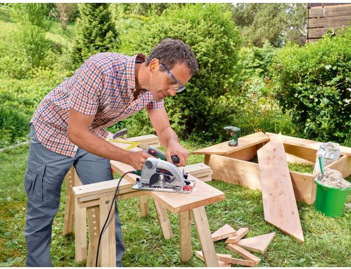 Actual product image Bosch Home & Garden PKS 40 portable circular saw, with Optiline Wood circular saw blade
