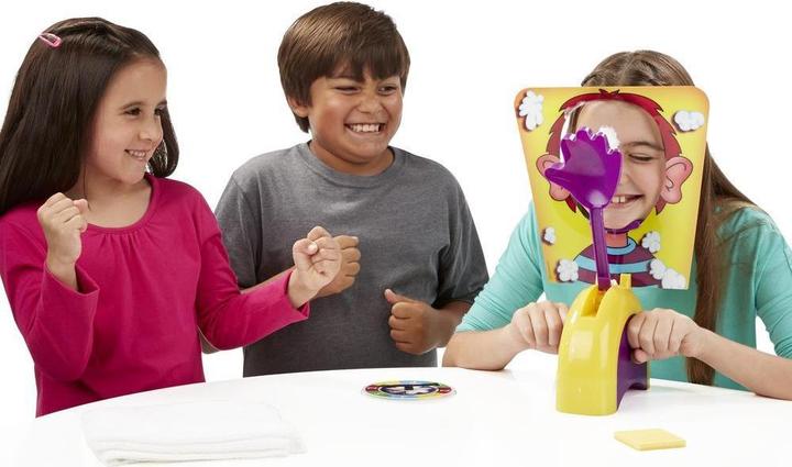 Actual product image Hasbro Pie Face (German)