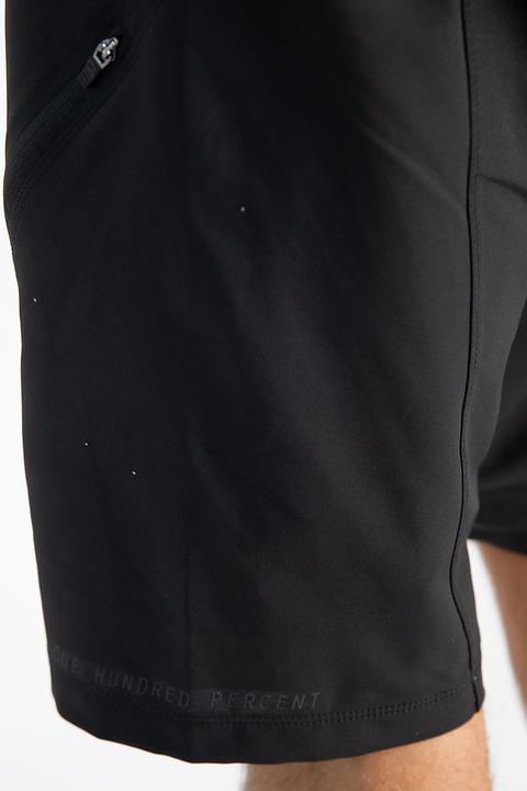 Image du produit 100% Airmatic short de bike hommes (34)