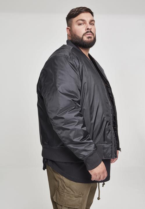Actual product image Urban Classics Wattierte Bomberjacke (M)