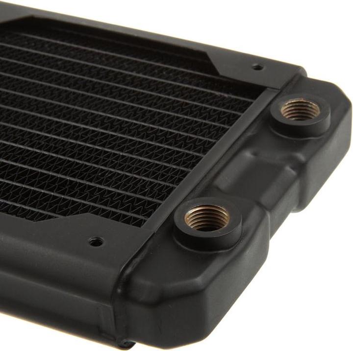 Produktbild Hardware Labs Black Ice Nemesis 240GTS (120 mm)