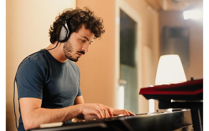 Actual product image V-Moda Crossfade M-200 (No noise cancelling, Cable)