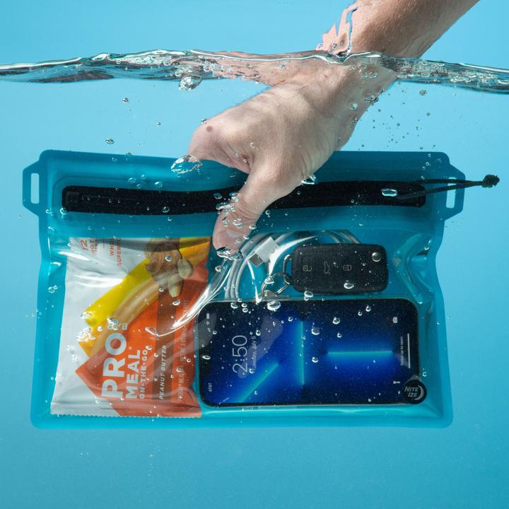 Actual product image Nite Ize RunOff™ Waterproof small Travel Pouch - Charcoal (0.33 l)